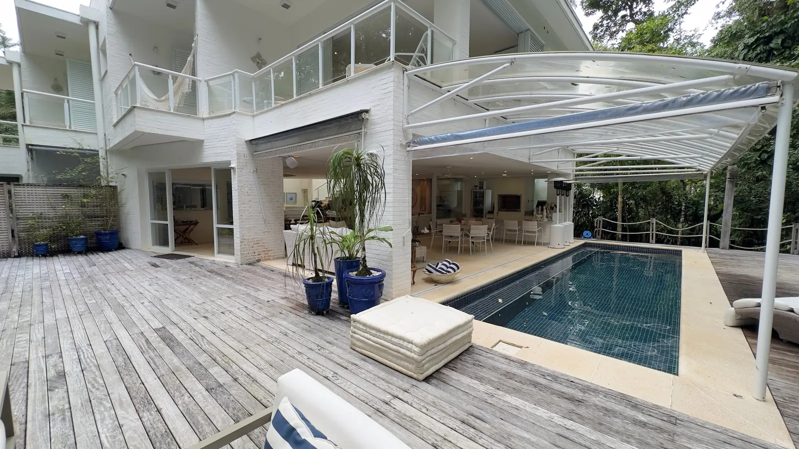 Área externa 22 — Iporanga, Guarujá, à venda e para locação, Casa
