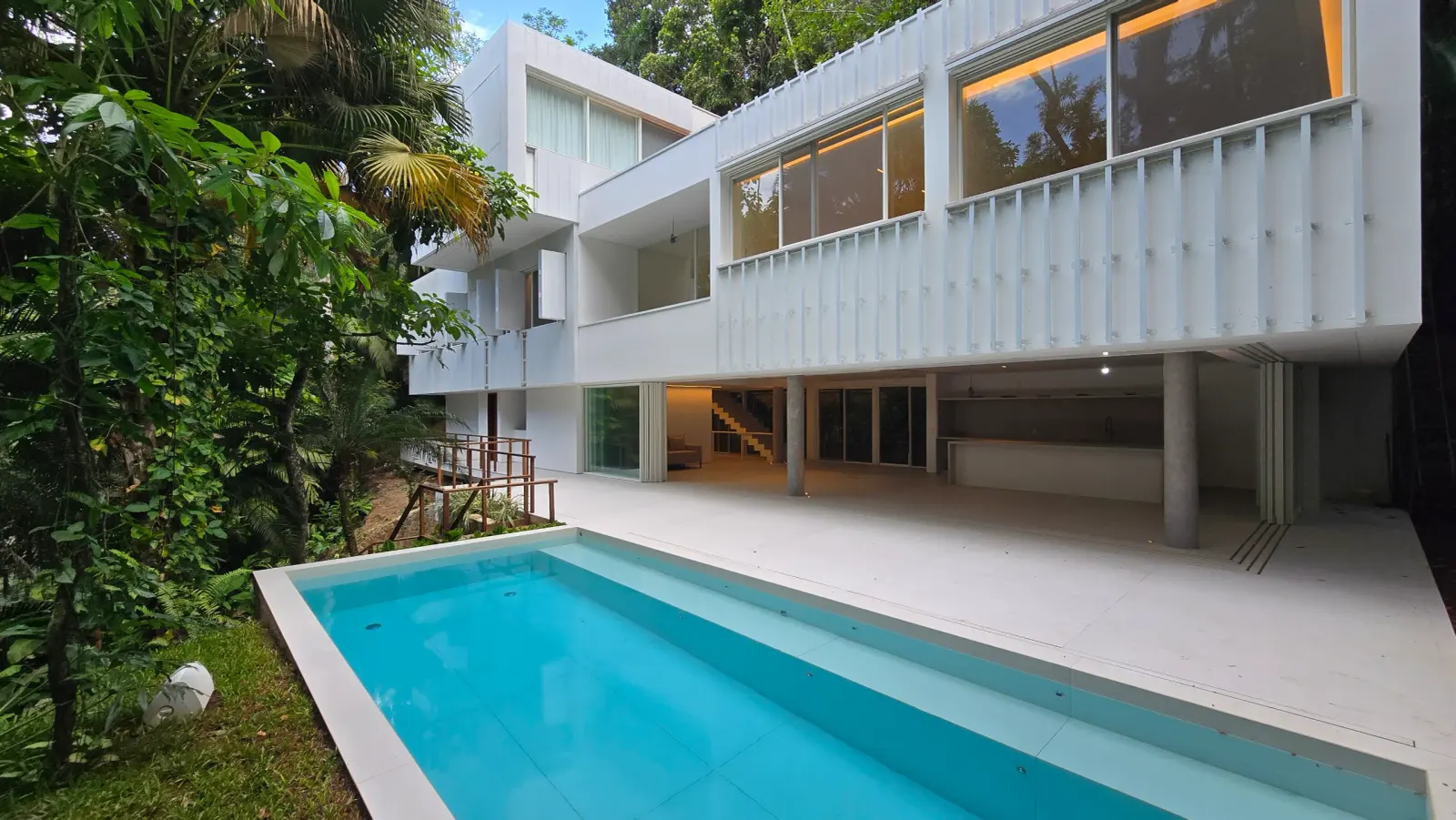 Área externa 6 — São Pedro, Guarujá, à venda, Casa