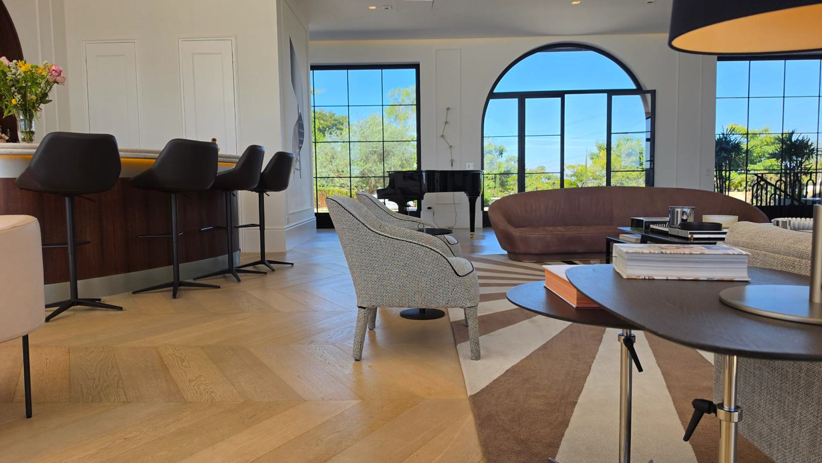 Casa a venda e locação Na fazenda Boa Vista Projeto de Duda Porto Vila Francesa Provençal - sofas pian