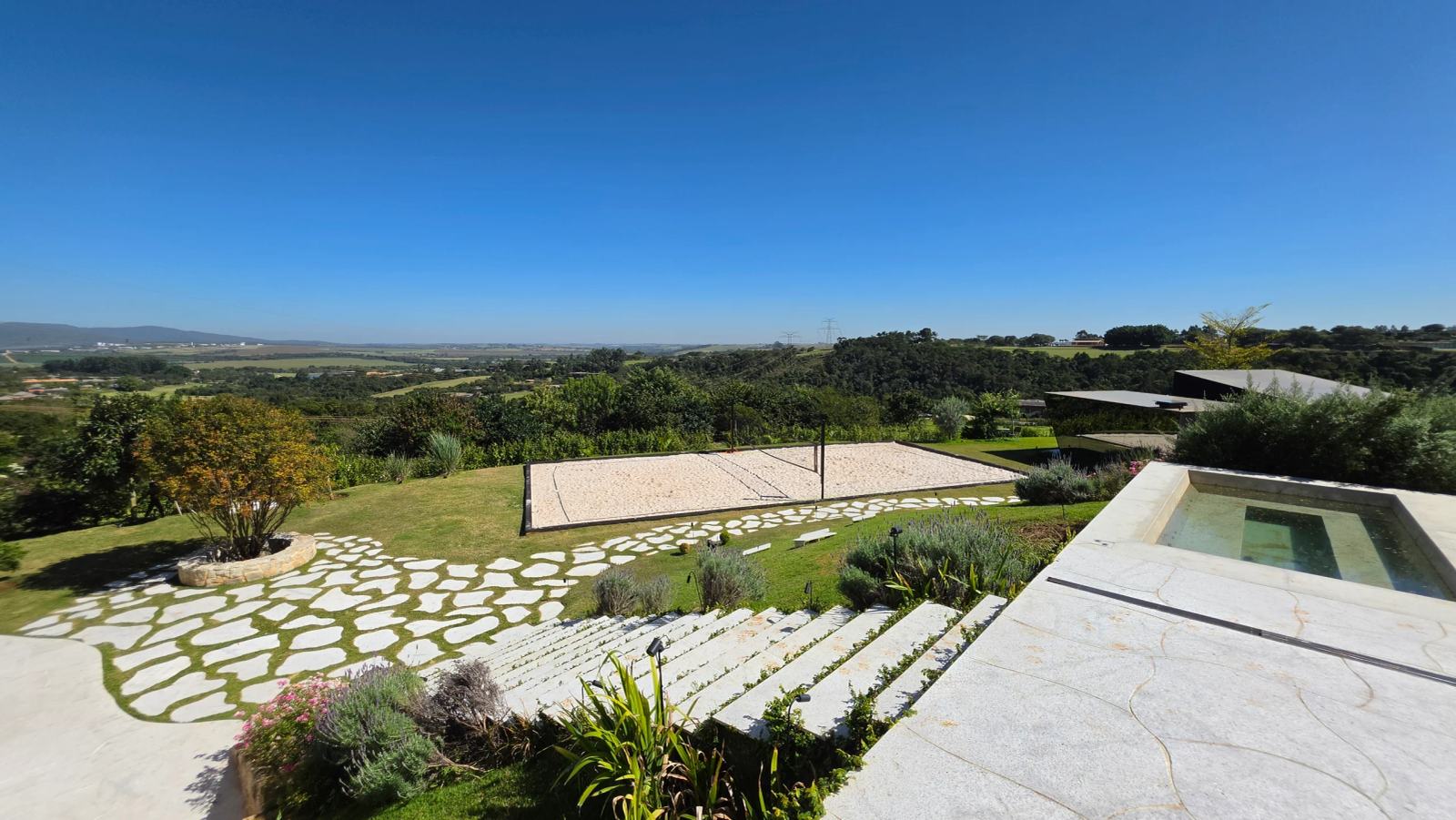 Casa a venda e locação Na fazenda Boa Vista Projeto de Duda Porto Vila Francesa Provençal - tenis paisagem