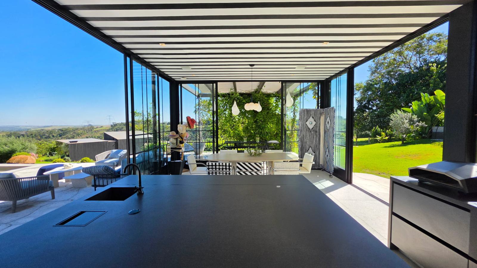 Casa a venda e locação Na fazenda Boa Vista Projeto de Duda Porto Vila Francesa Provençal - gourmet 1