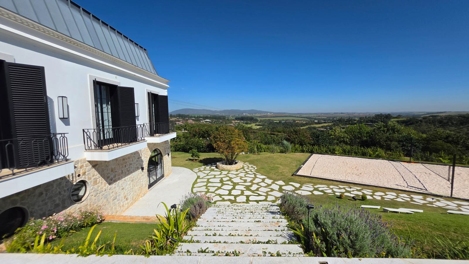 Casa a venda e locação Na fazenda Boa Vista Projeto de Duda Porto Vila Francesa Provençal - paisag