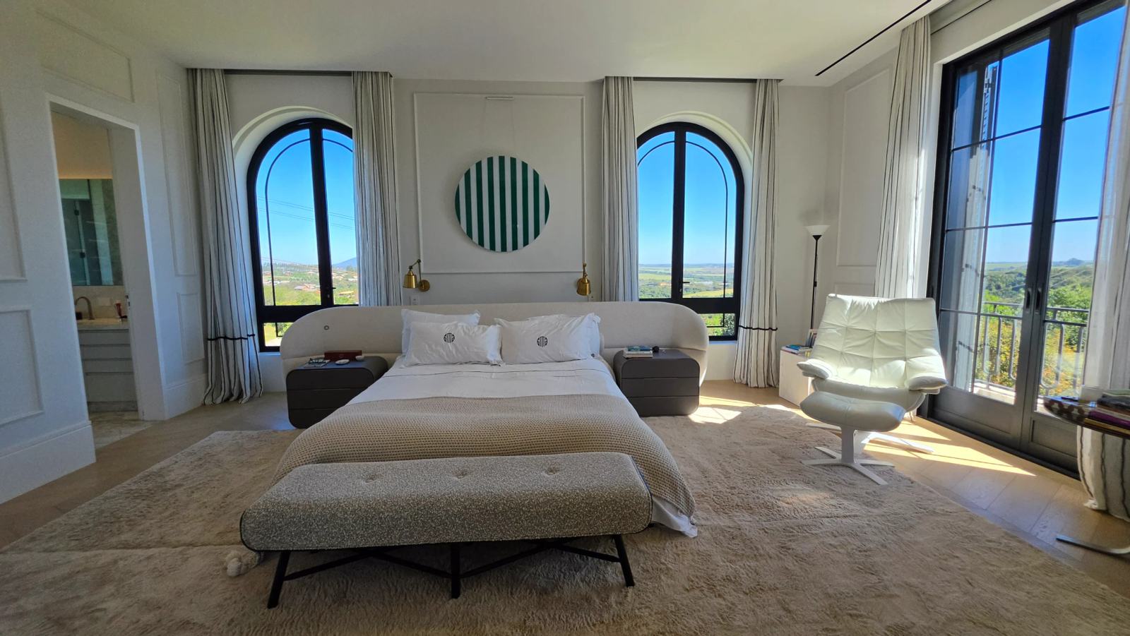 Casa a venda e locação Na fazenda Boa Vista Projeto de Duda Porto Vila Francesa Provençal - suite master