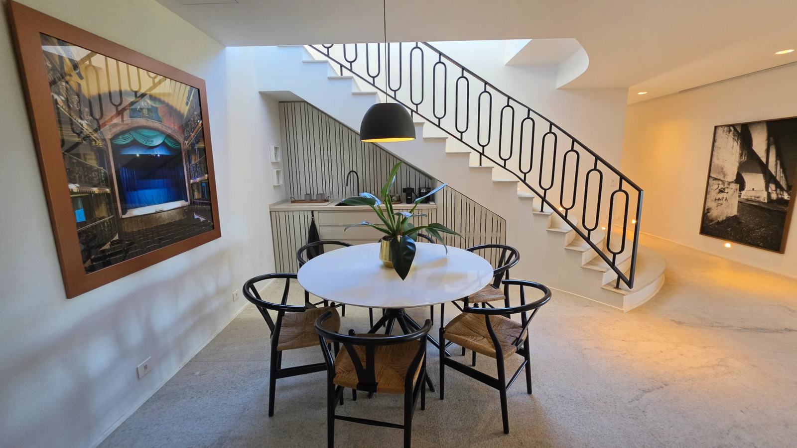Casa a venda e locação Na fazenda Boa Vista Projeto de Duda Porto Vila Francesa Provençal - escadaria suites