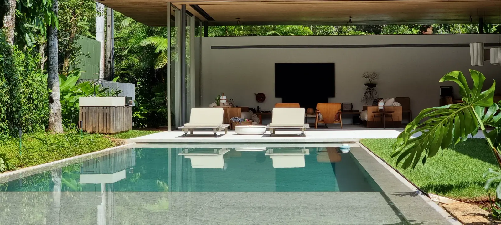 Área externa 2 — Iporanga, Guarujá, para temporada, Casa