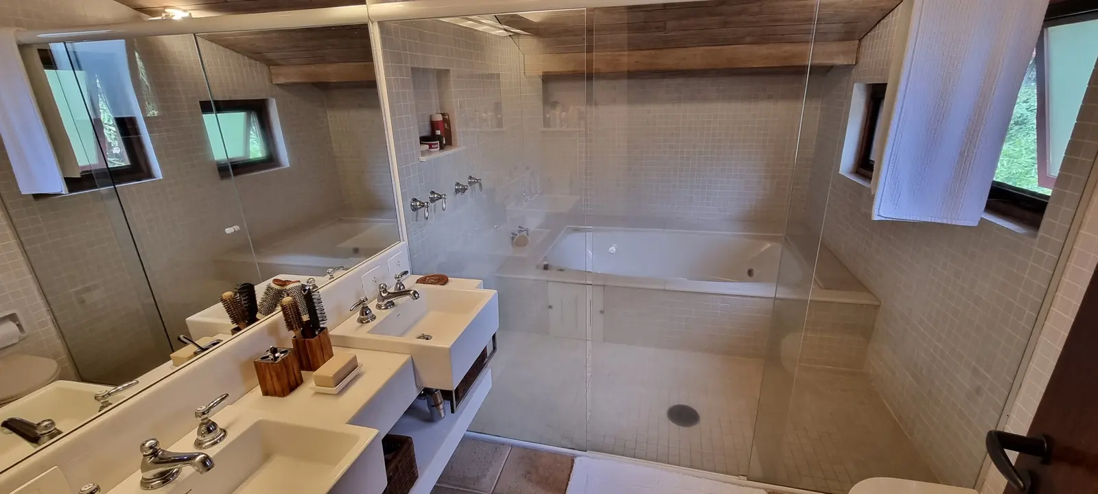 Suíte 7 — Iporanga, Guarujá, para temporada, Casa