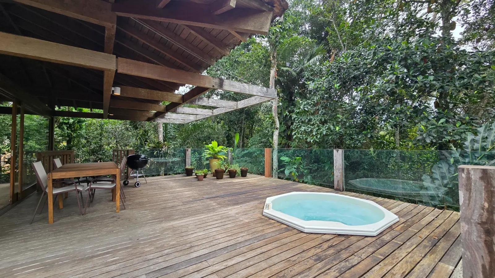 Área externa 5 — Iporanga, Guarujá, para temporada, Casa