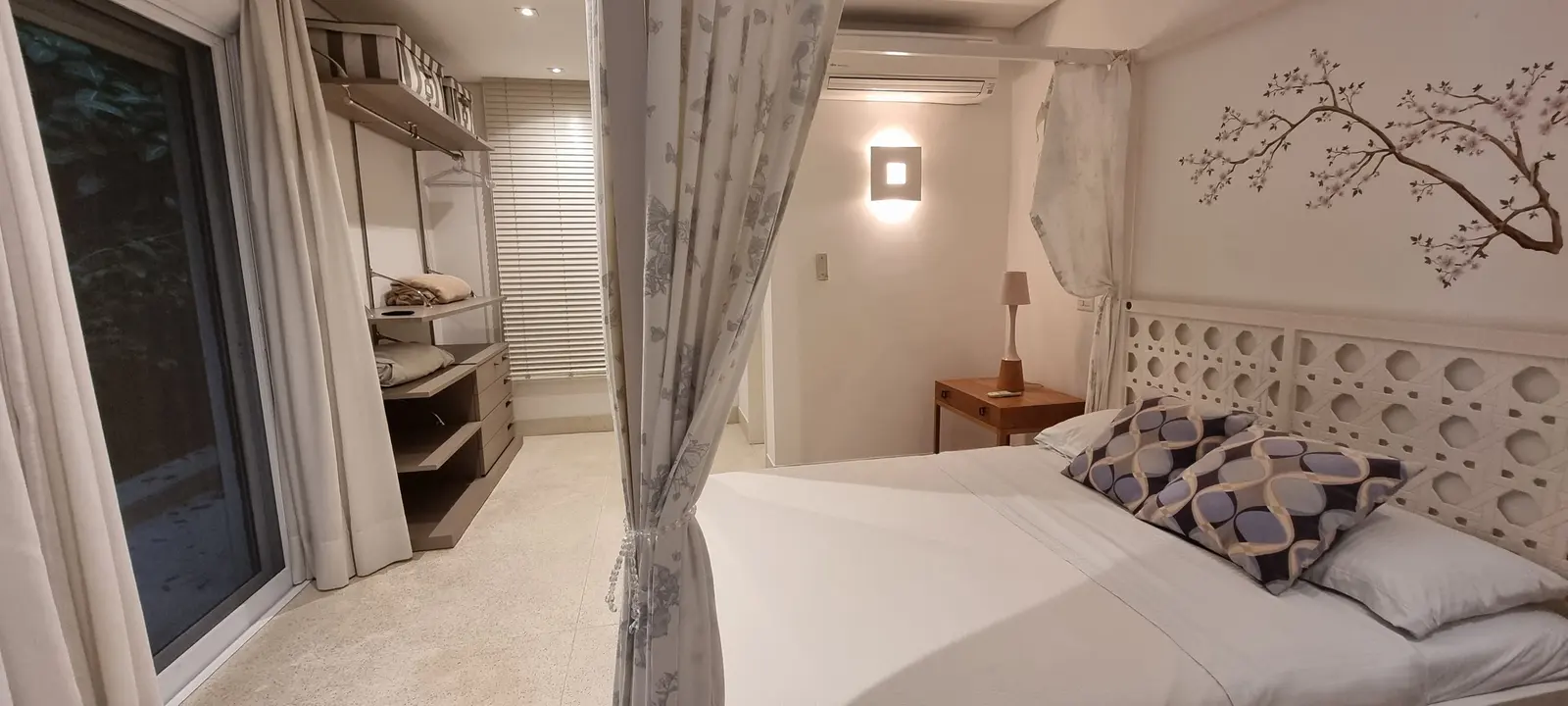 Suíte 4 — Iporanga, Guarujá, à venda e para locação, Casa