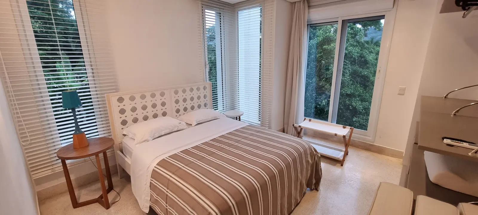 Suíte 7 — Iporanga, Guarujá, para temporada, Casa