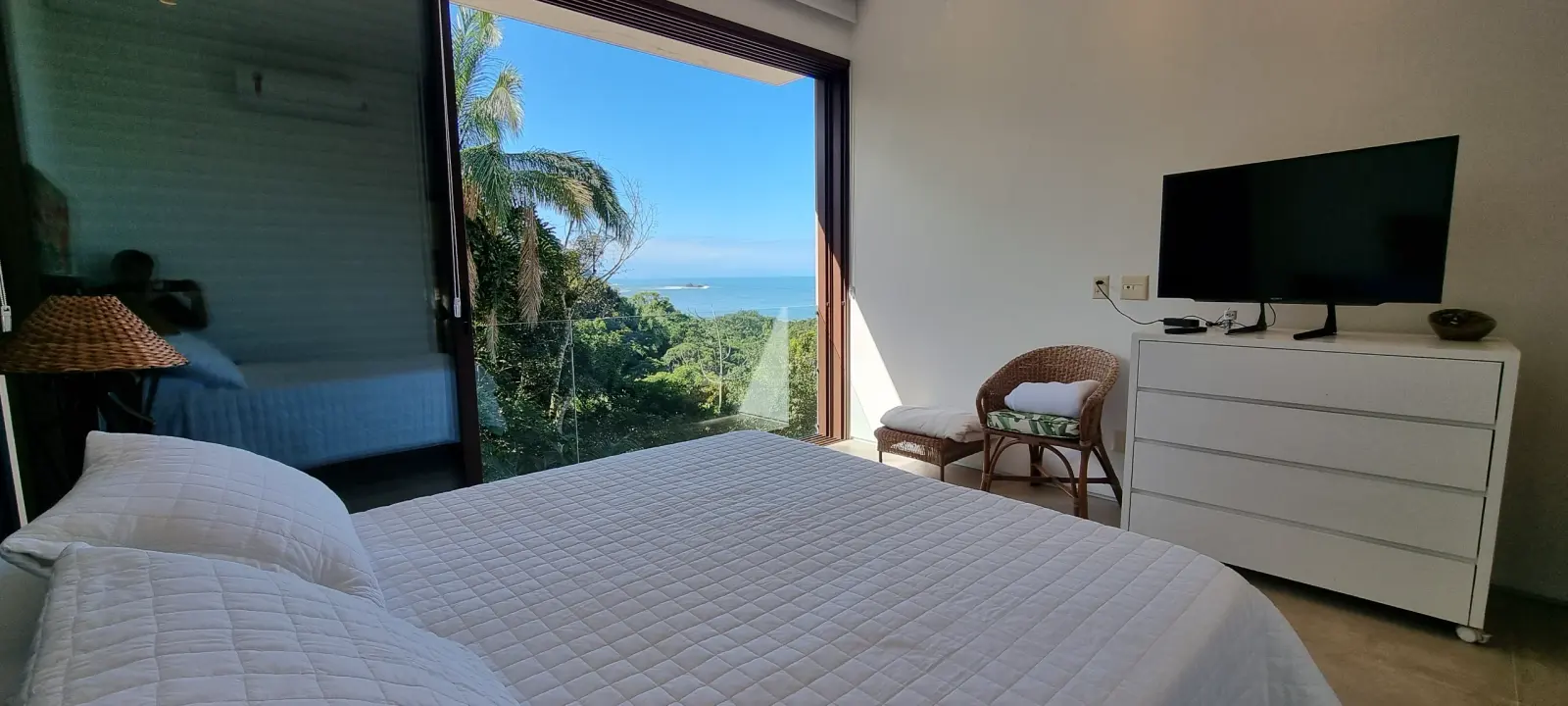 Suíte 8 — Iporanga, Guarujá, para temporada, Casa