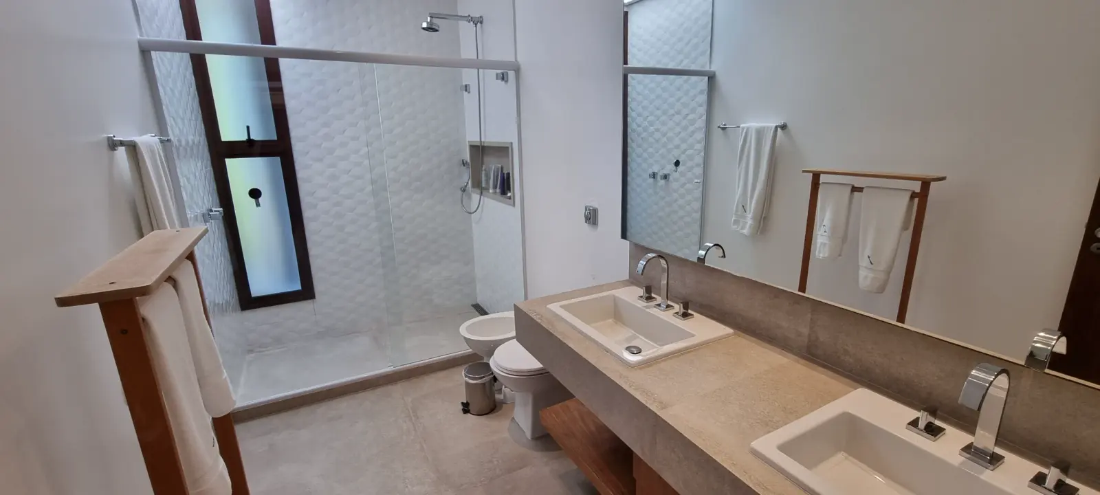 Suíte 6 — Iporanga, Guarujá, para temporada, Casa