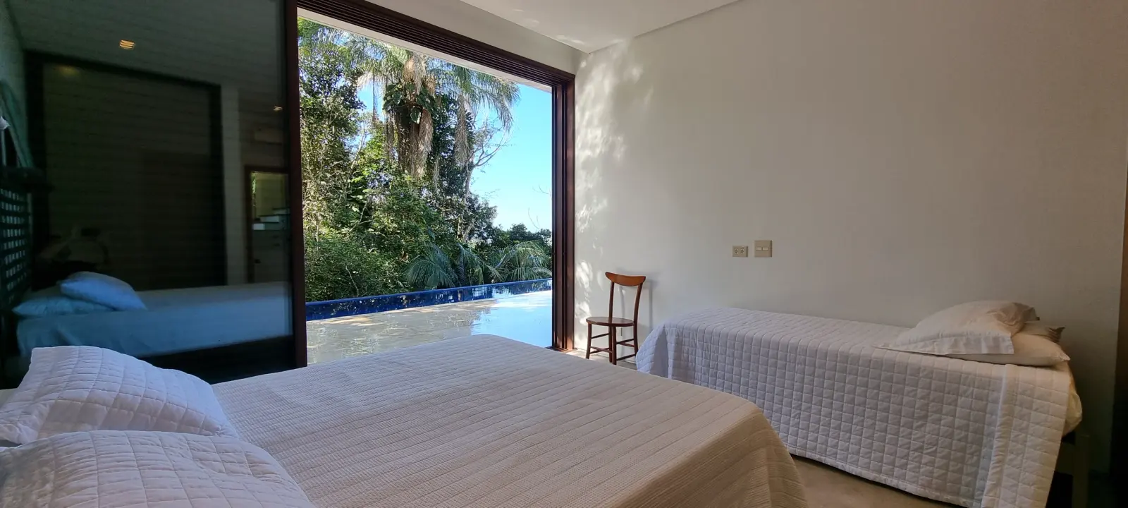 Suíte 16 — Iporanga, Guarujá, para temporada, Casa