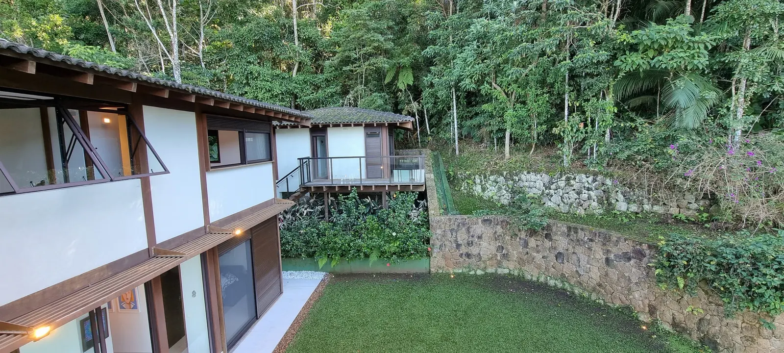 Área externa 16 — Taguaíba, Guarujá, à venda e para locação, Casa