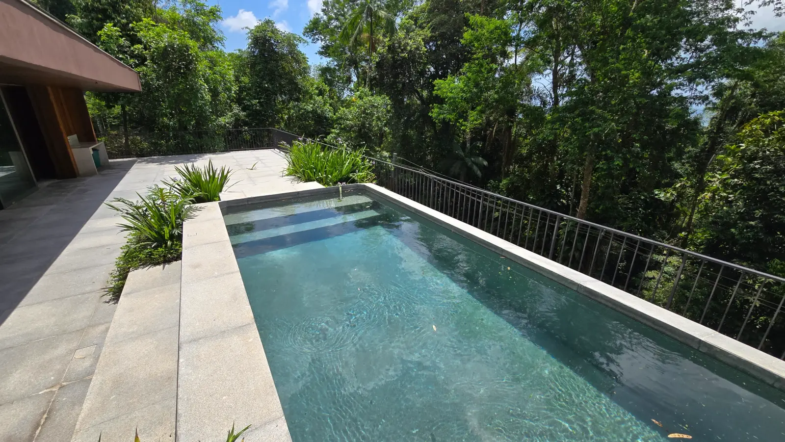 Área externa 7 — São Pedro, Guarujá, para temporada, Casa