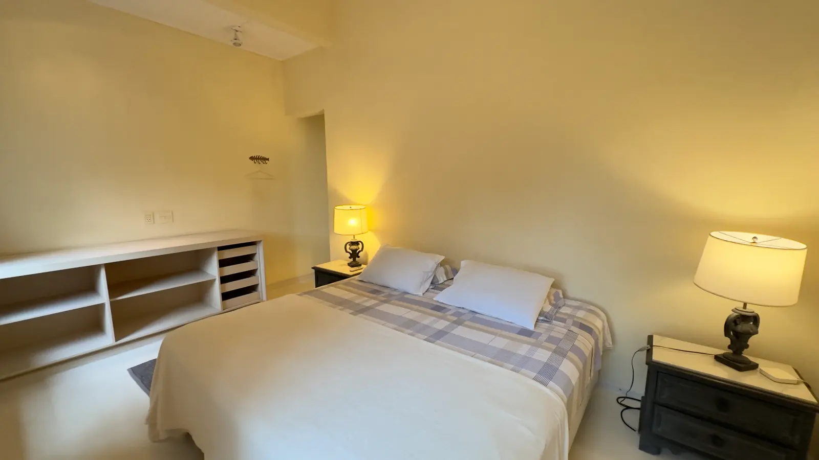 Suíte 7 — Iporanga, Guarujá, para temporada, Casa