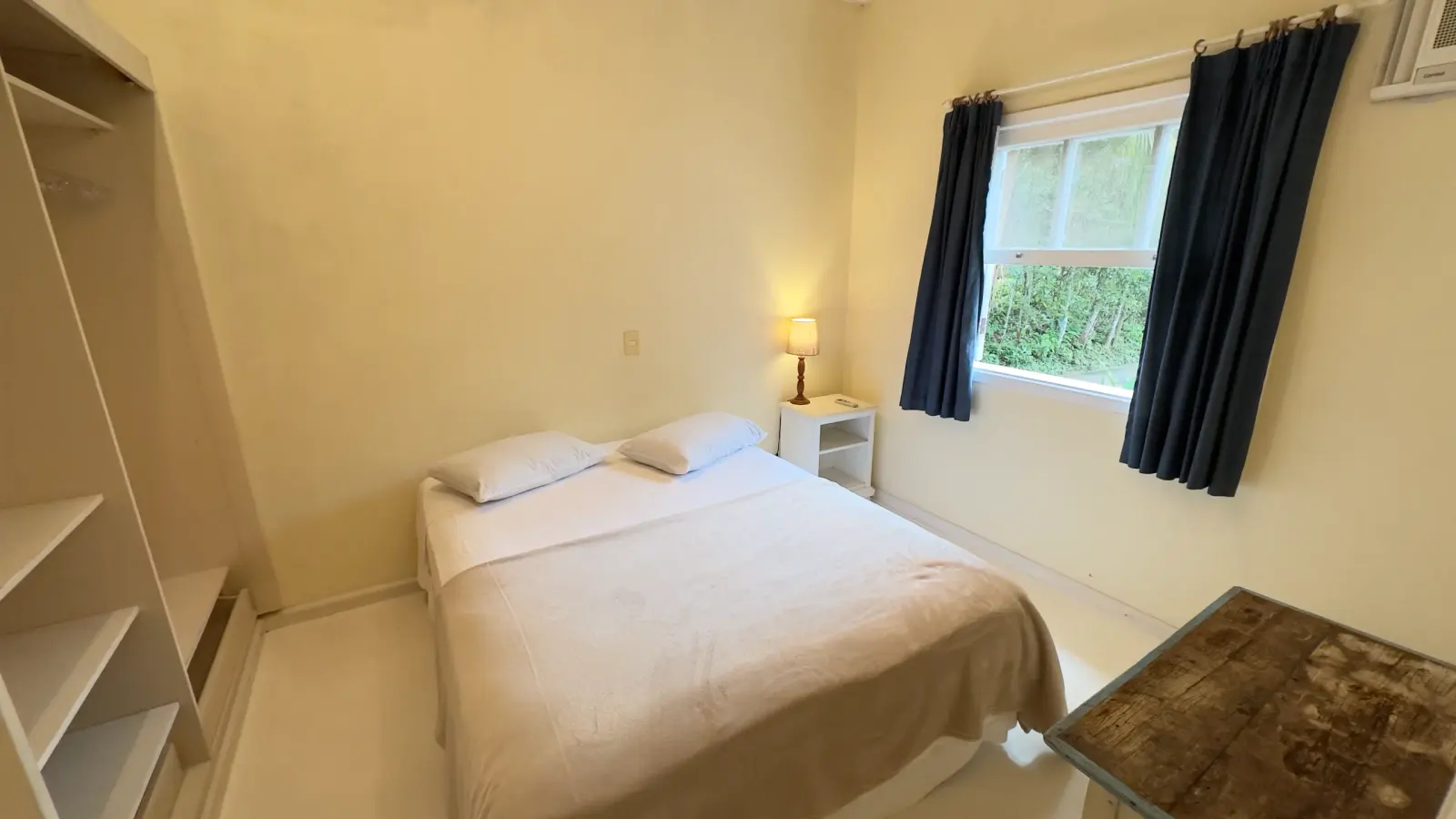 Suíte 4 — Iporanga, Guarujá, para temporada, Casa