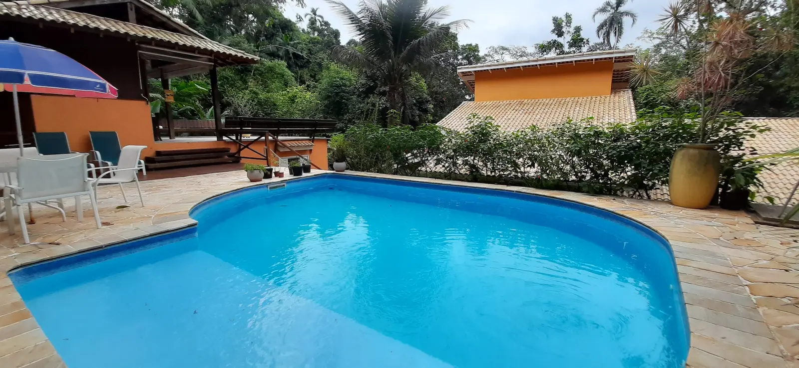 Área externa 15 — São Pedro, Guarujá, à venda e para locação, Casa