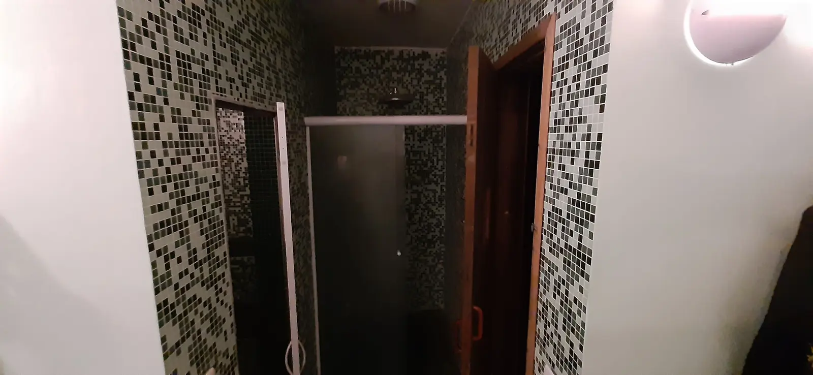 Área de serviço 3 — São Pedro, Guarujá, à venda e para locação, Casa