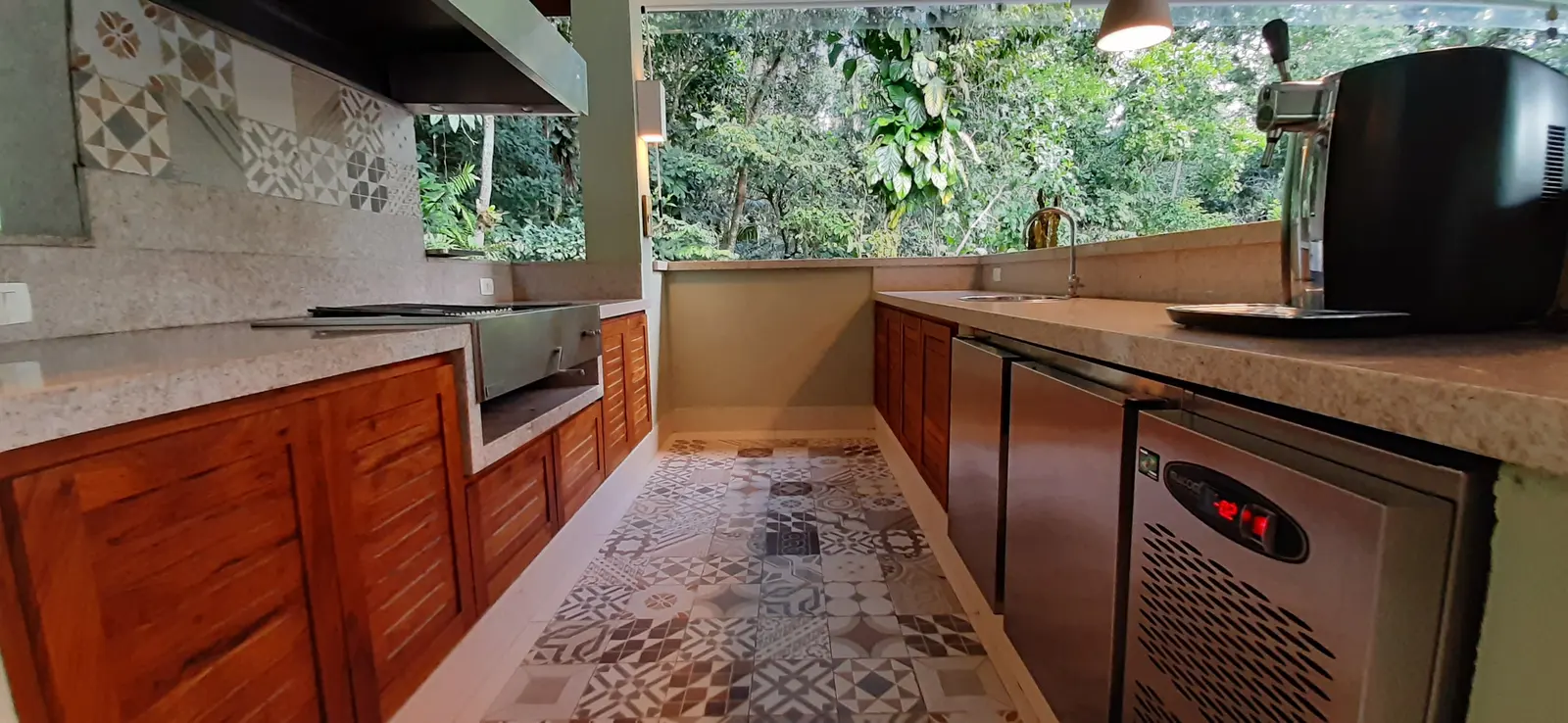 Área externa 10 — Iporanga, Guarujá, para temporada, Casa