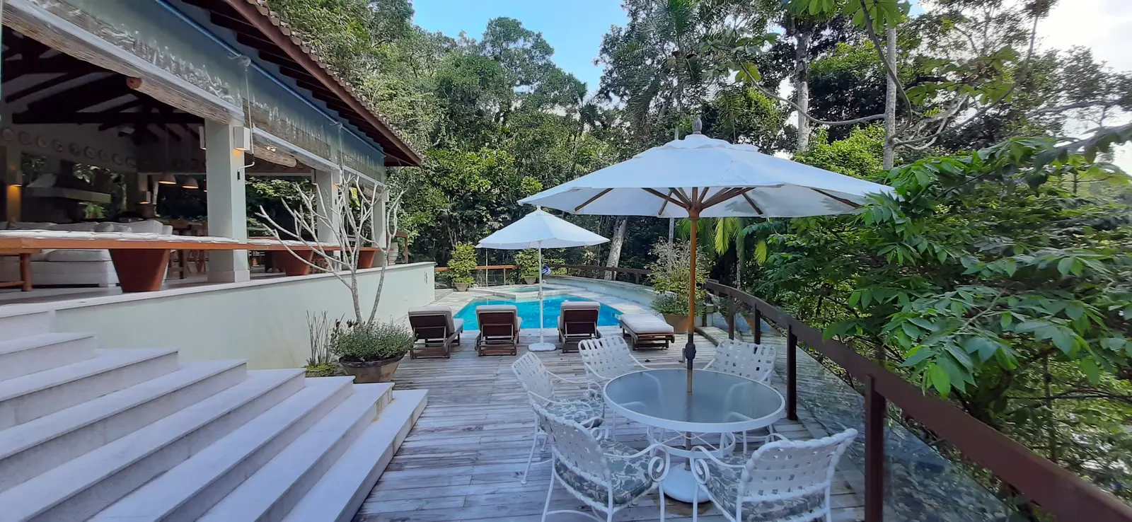 Área externa 13 — Iporanga, Guarujá, para temporada, Casa