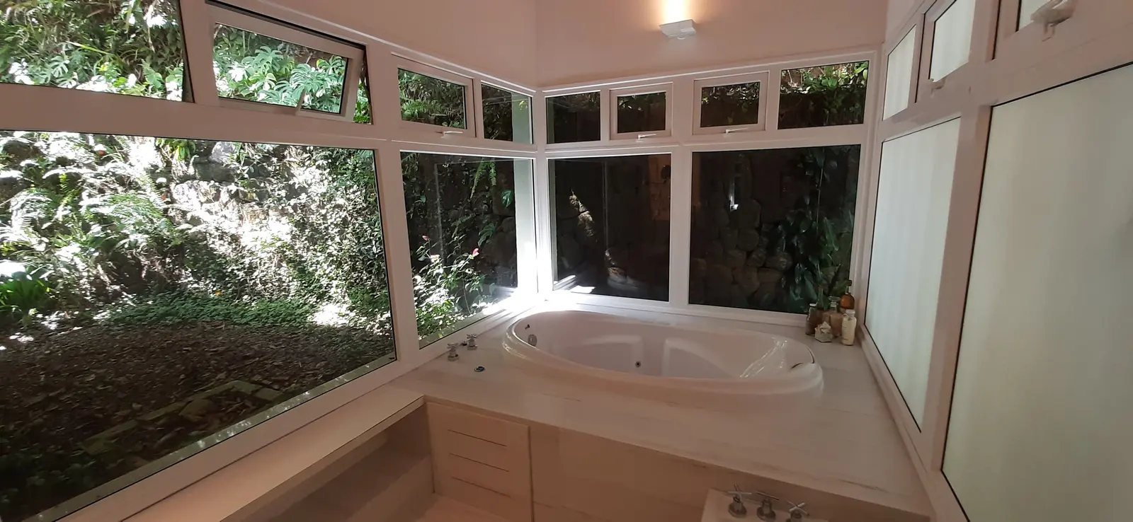 Suíte 1 — Iporanga, Guarujá, para temporada, Casa