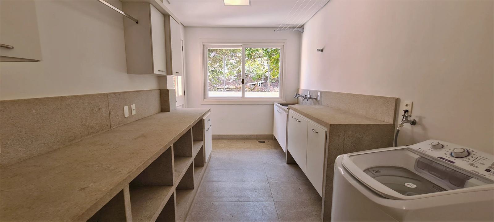 Área de serviço 7 — Quinta da Baroneza, Bragança Paulista, à venda, Casa