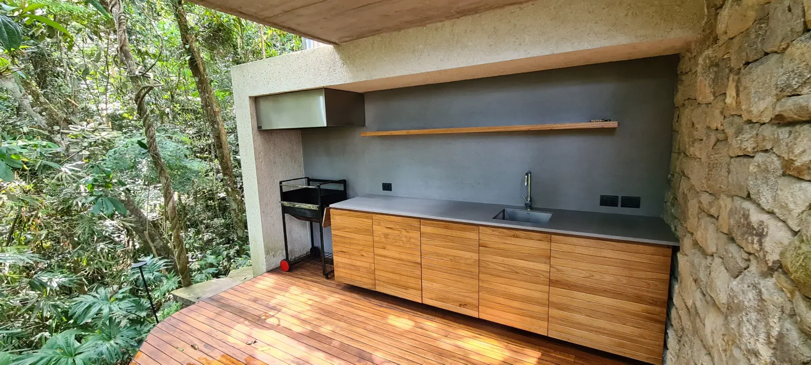 Área externa 6 — Iporanga, Guarujá, para temporada, Casa