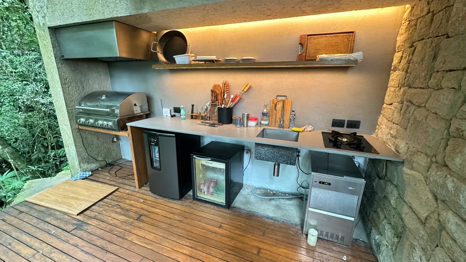 Área externa 16 — Iporanga, Guarujá, para temporada, Casa