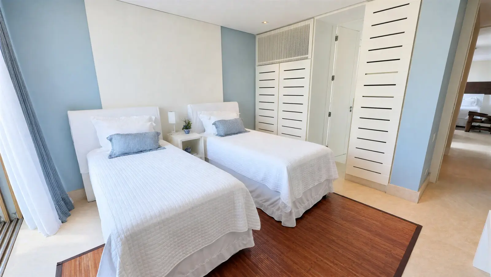 Casa de luxo com vista para o mar a 150 metros do condomínio Iporanga (45)