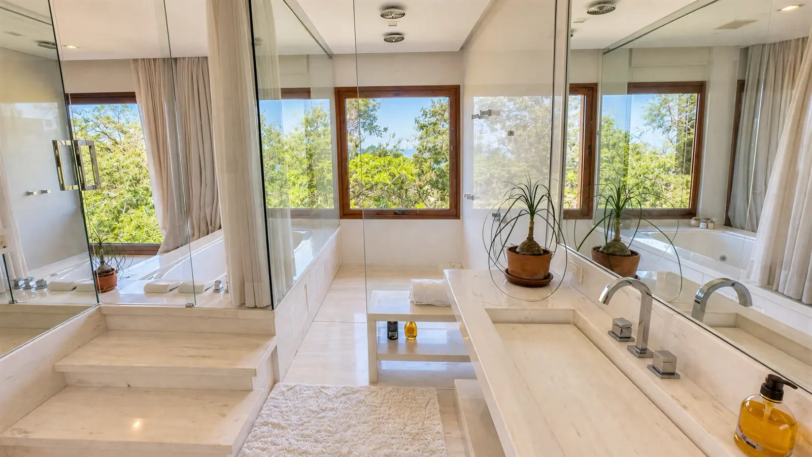 Casa de luxo com vista para o mar a 150 metros do condomínio Iporanga (22)