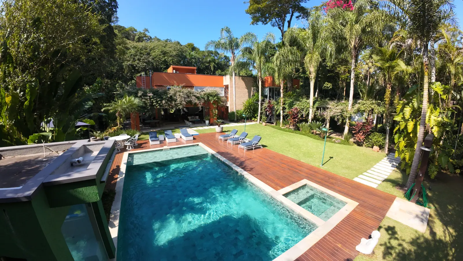 Vista aérea 11 — Iporanga, Guarujá, à venda, Casa