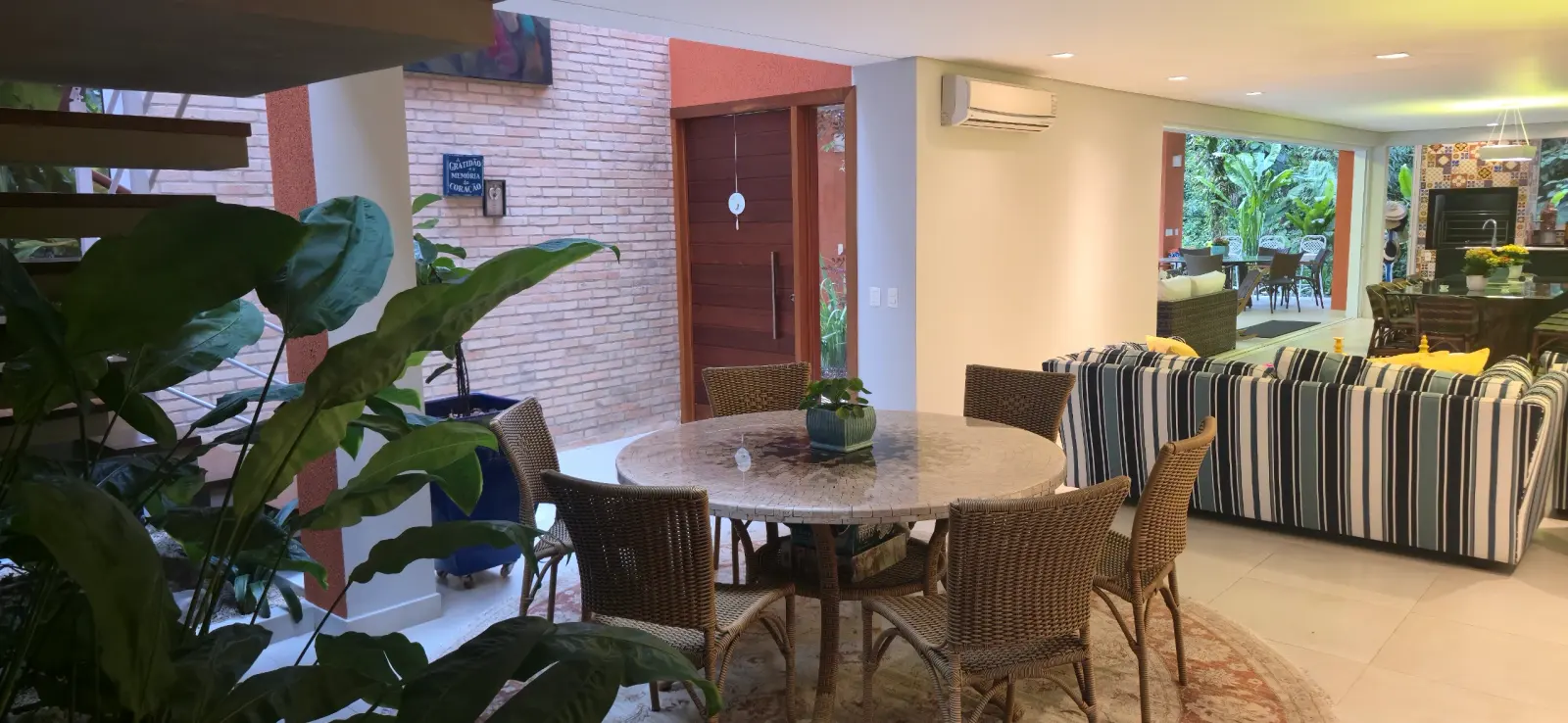 Ambiente interno 1 — Iporanga, Guarujá, para temporada, Casa
