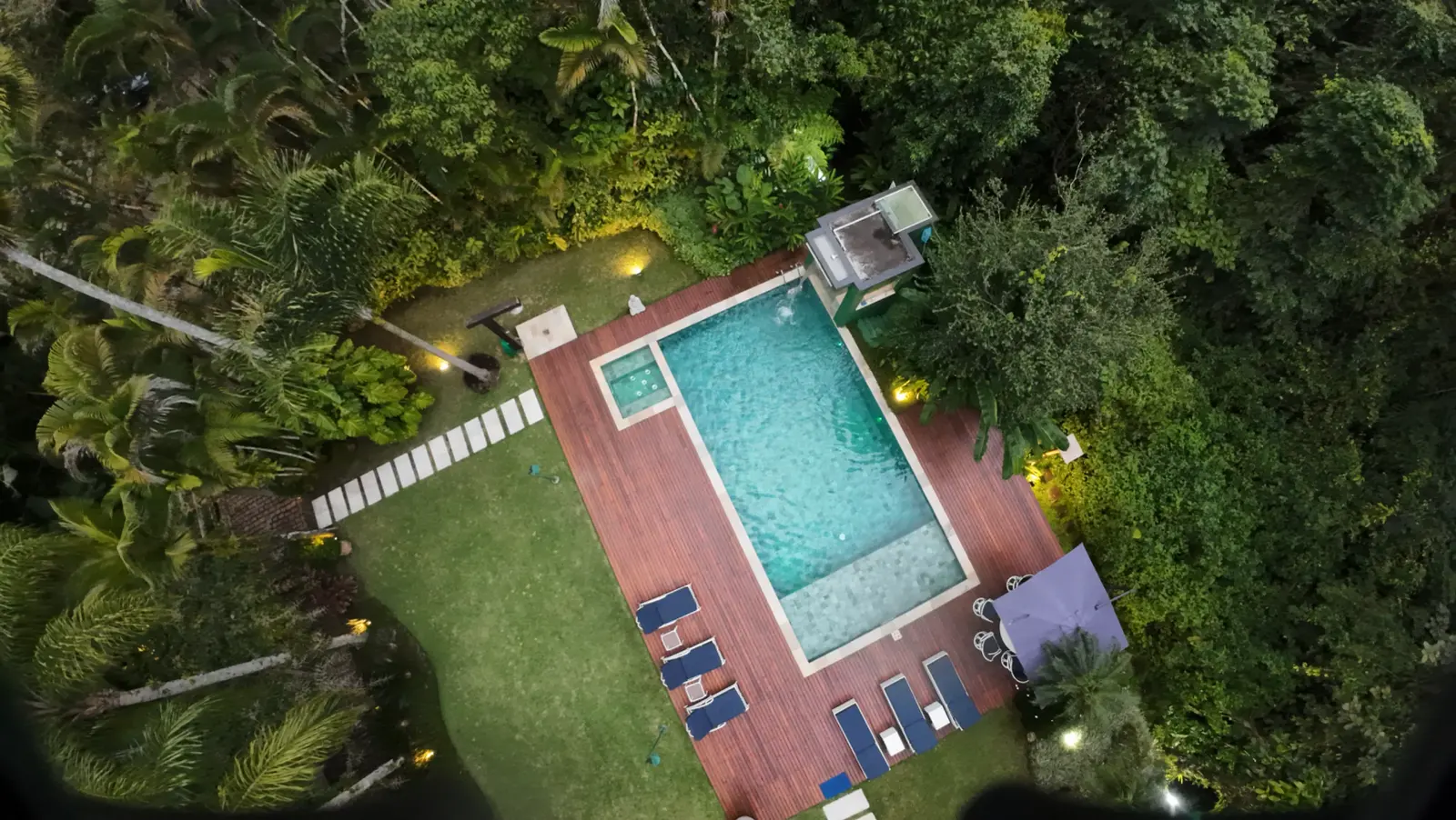 Vista aérea 16 — Iporanga, Guarujá, para temporada, Casa