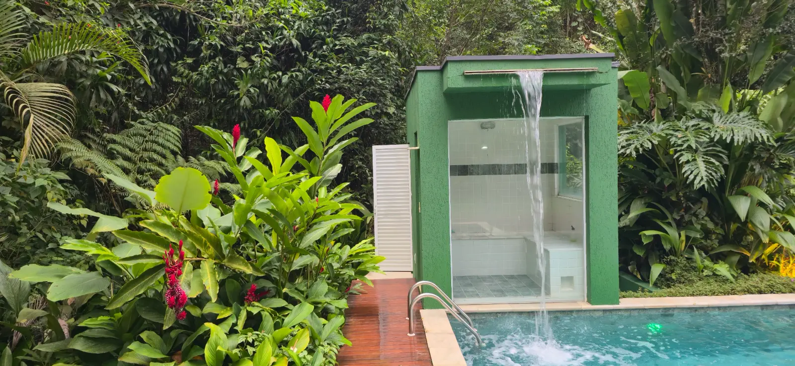 Área externa 10 — Iporanga, Guarujá, para temporada, Casa