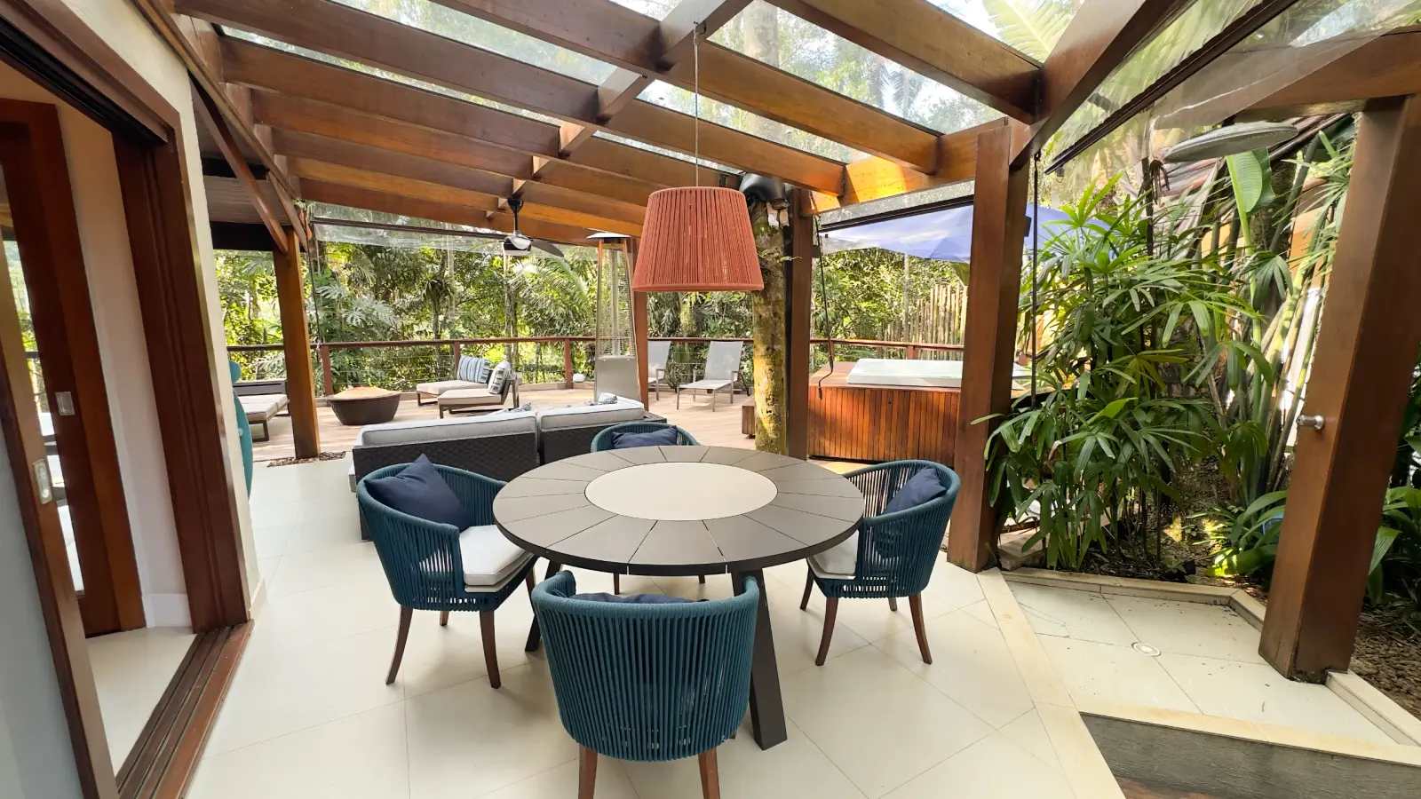 Área externa 2 — Iporanga, Guarujá, para temporada, Casa