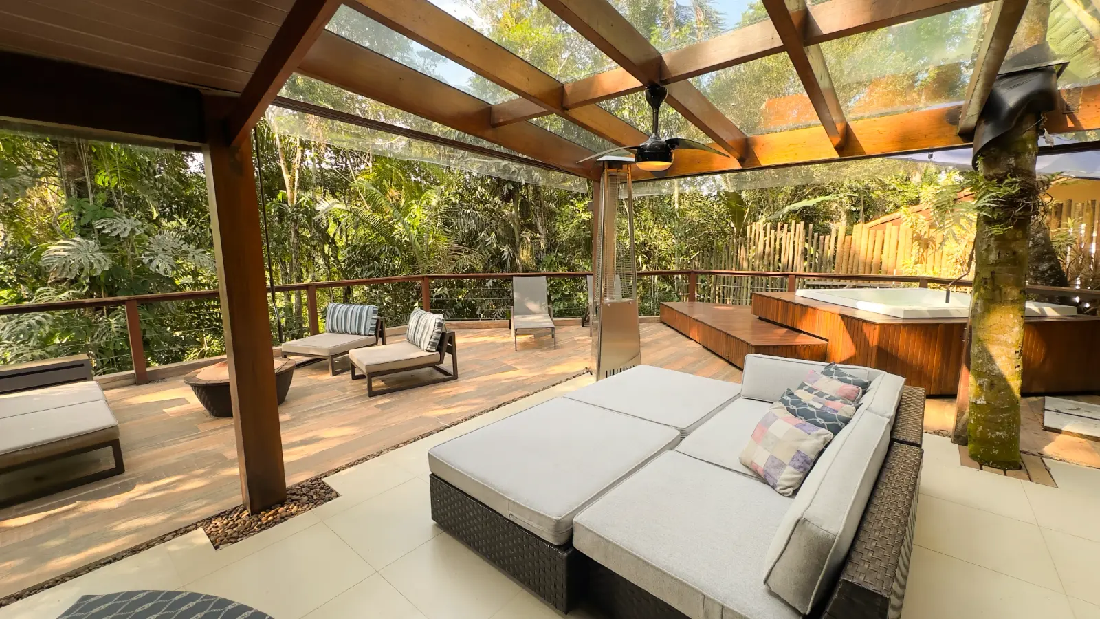 Área externa 4 — Iporanga, Guarujá, para temporada, Casa