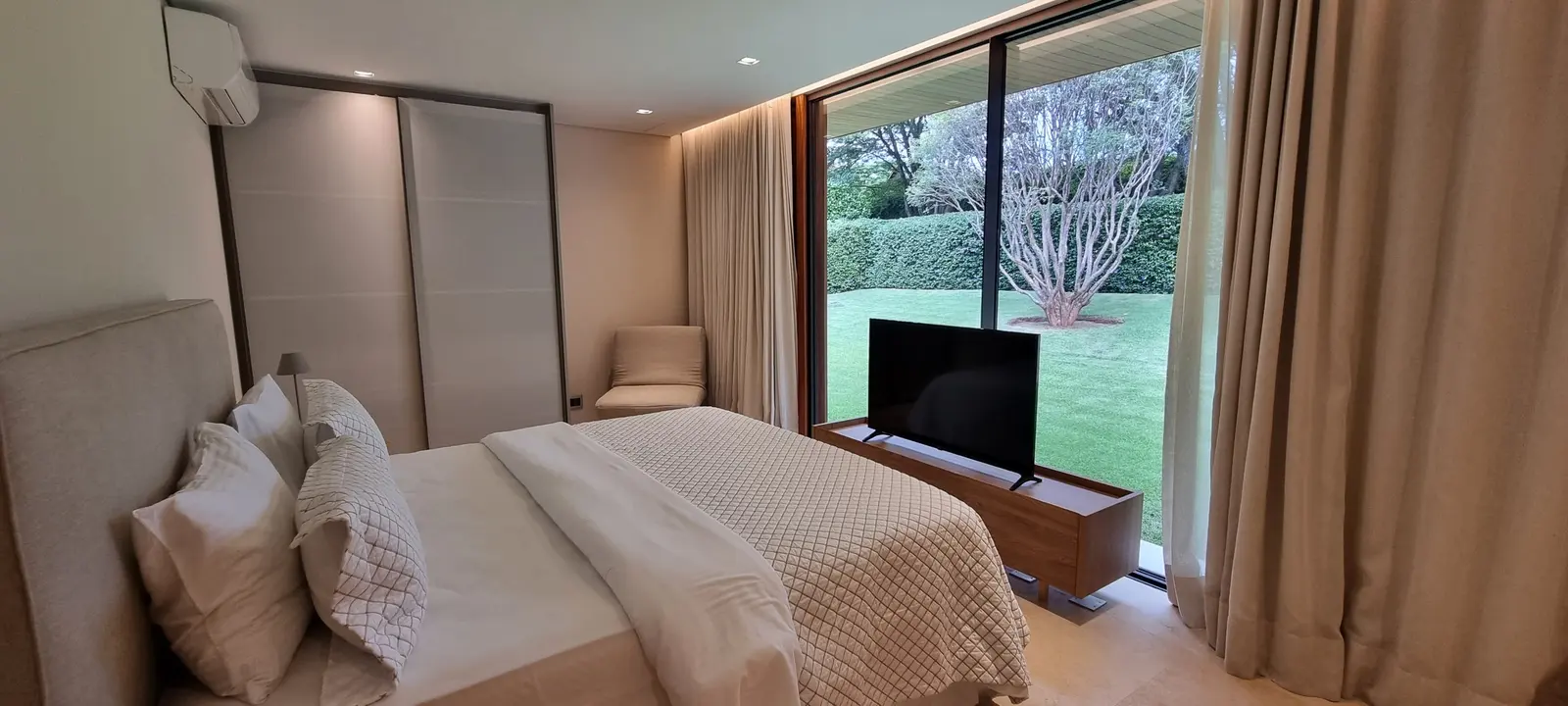 Suíte 5 — Fazenda Boa Vista, Porto Feliz, à venda e para locação, Casa