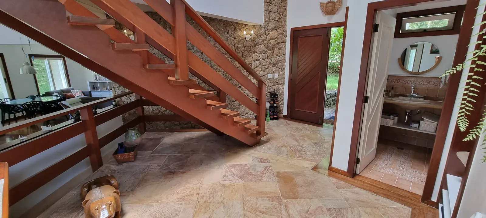 Ambiente interno 7 — São Pedro, Guarujá, à venda e para locação, Casa