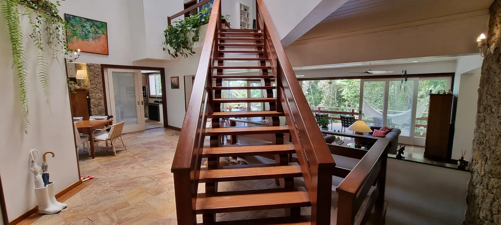 Ambiente interno 1 — São Pedro, Guarujá, à venda e para locação, Casa