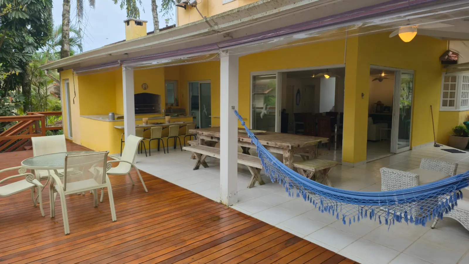 Villa 413 - Casa à venda no  Condomínio Jardins do Iporanga