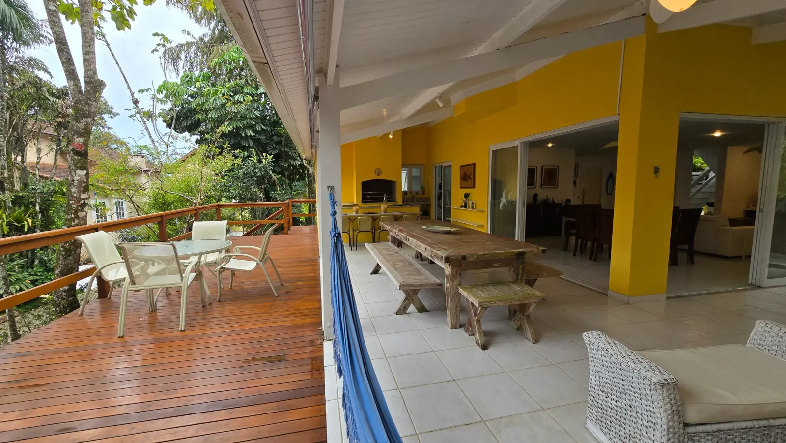 Villa 413 - Casa à venda no  Condomínio Jardins do Iporanga