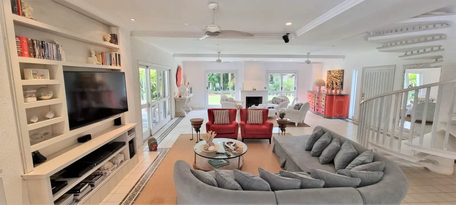 Ambiente interno 1 — Iporanga, Guarujá, para temporada, Casa