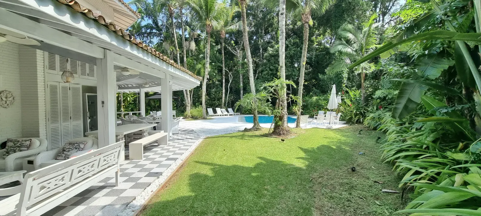 Área externa 13 — Iporanga, Guarujá, para temporada, Casa