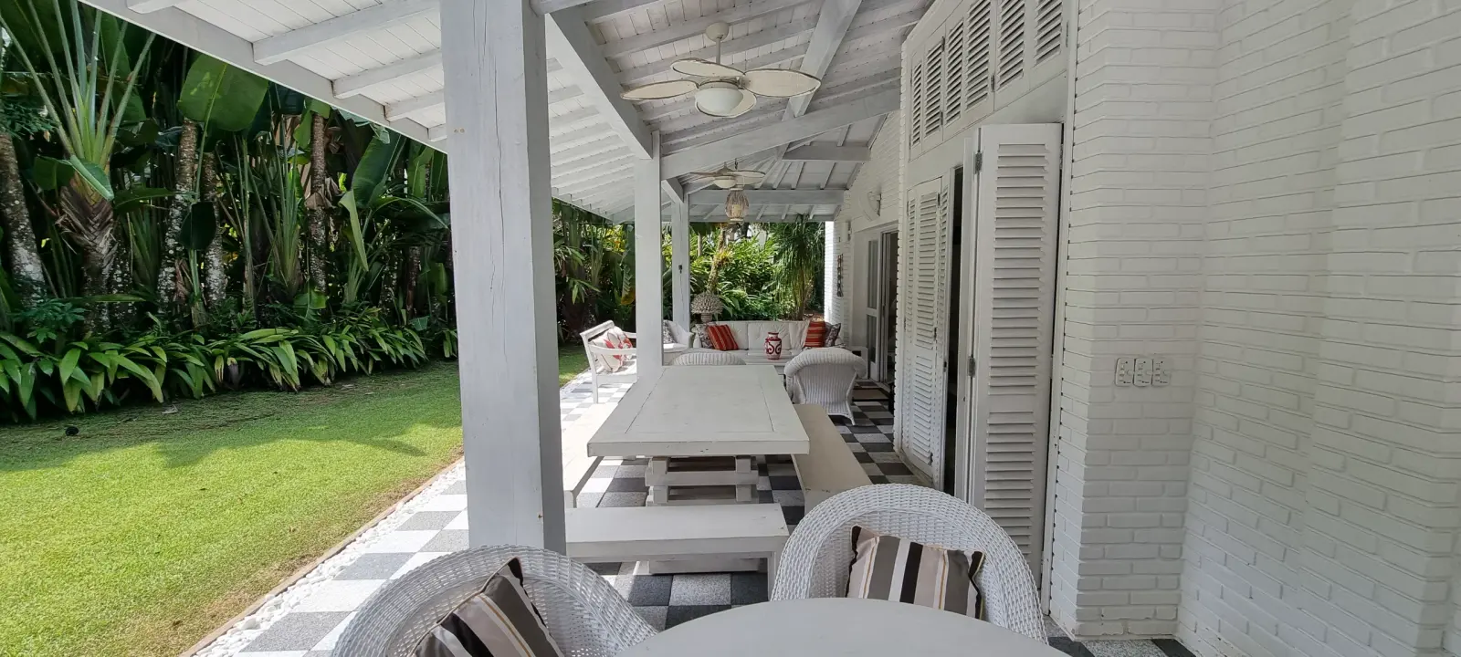Área externa 10 — Iporanga, Guarujá, para temporada, Casa