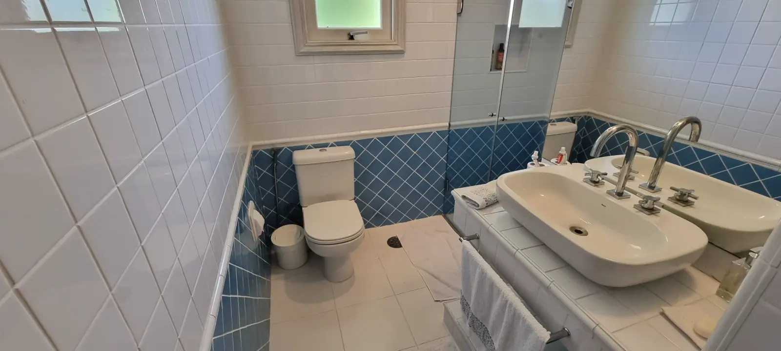 Suíte 8 — Iporanga, Guarujá, para temporada, Casa