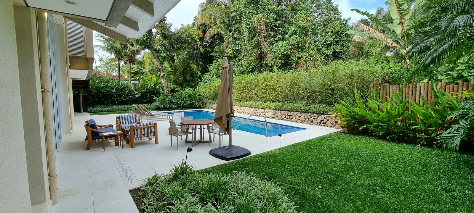 Área externa 11 — Iporanga, Guarujá, à venda, Casa