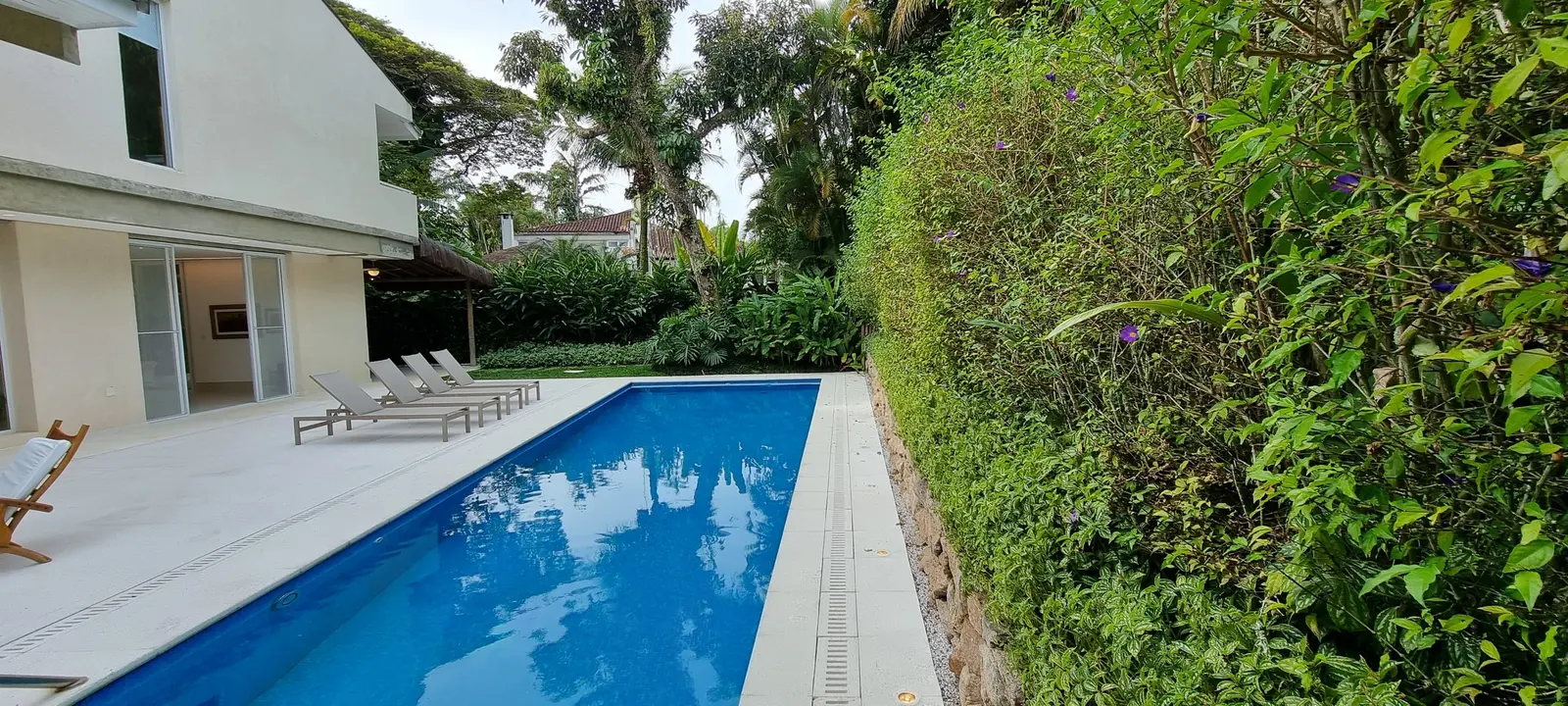 Área externa 13 — Iporanga, Guarujá, para temporada, Casa
