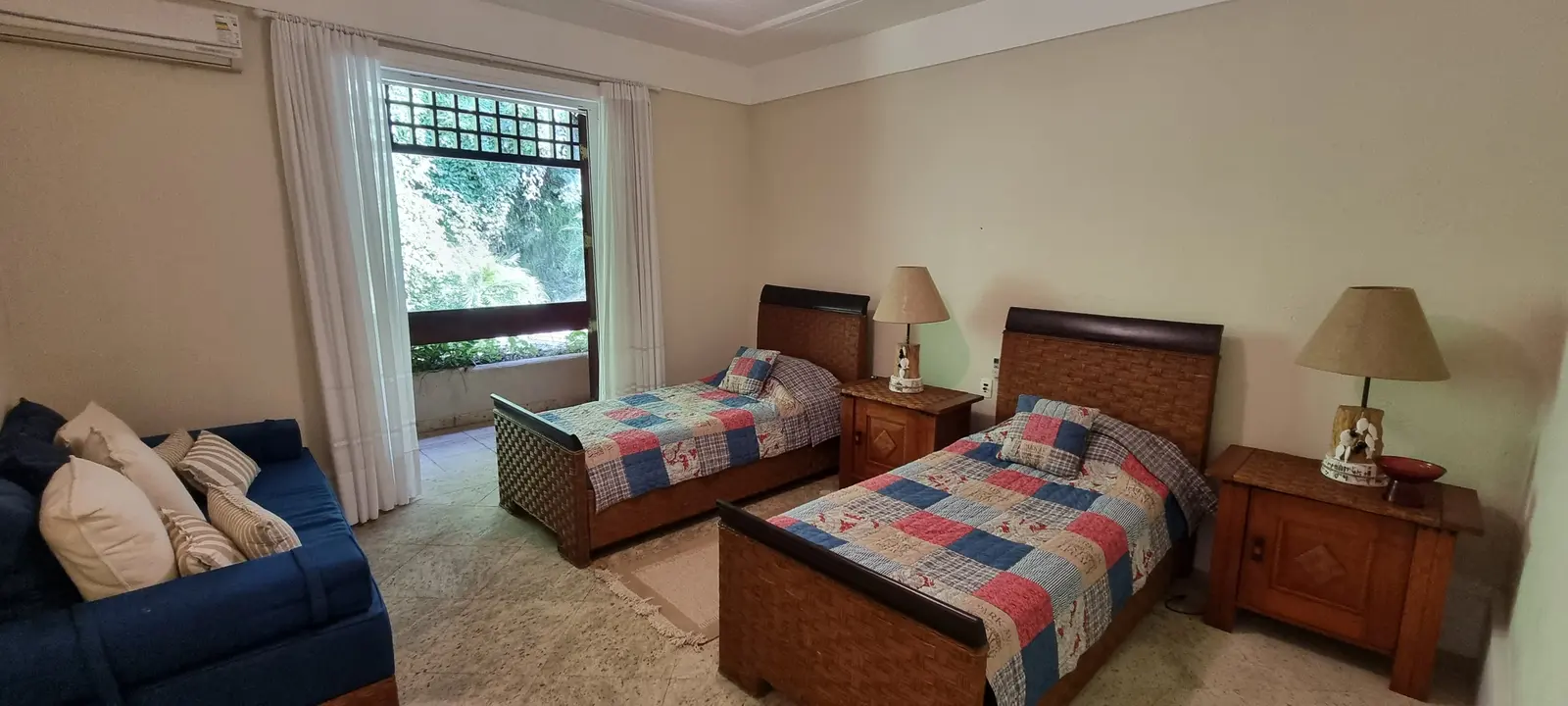 Suíte 9 — Iporanga, Guarujá, para locação, Casa