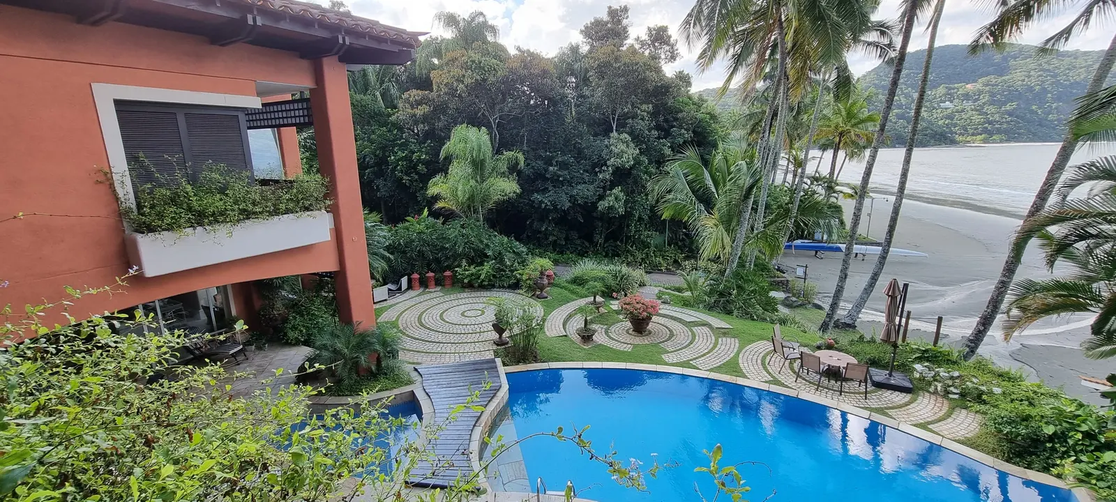 Área externa 8 — Iporanga, Guarujá, para temporada, Casa