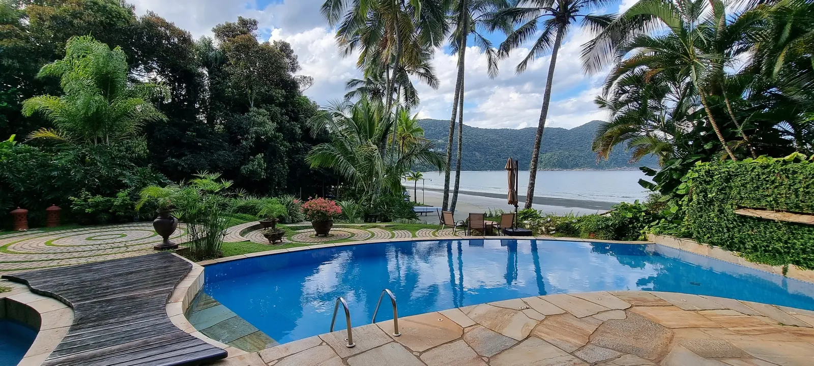 Área externa 7 — Iporanga, Guarujá, para temporada, Casa